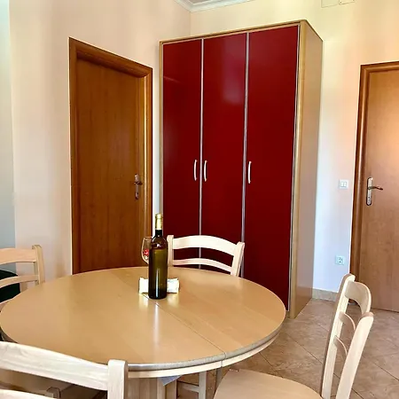 Casa Menis