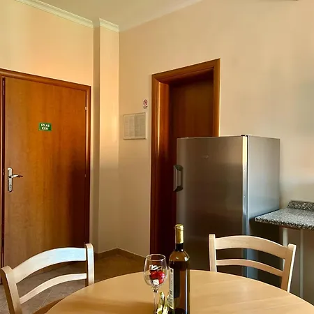 Casa Menis ゲストハウス 3*