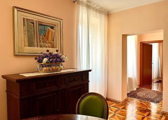 Casa Menis *