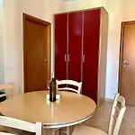 Casa Menis