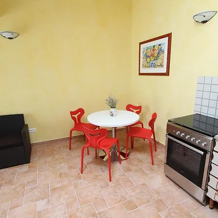 Guest house Casa Menis 3*
